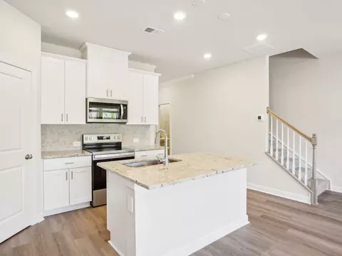 6017 Starview Ter, Charlotte, NC 28216