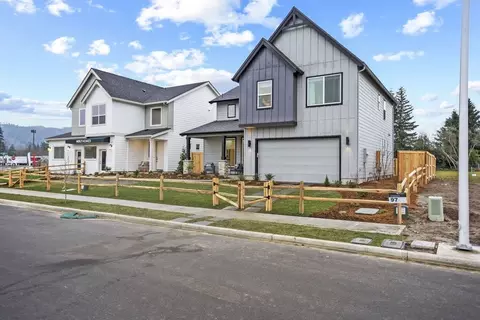 3311 Nightingale Dr, Woodburn, OR 97071