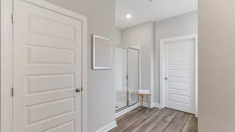 Entry Way - 719 Eagle Cv, Wetumpka, AL 36093 photo 2 of 5