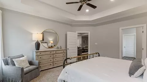 Bedroom - 719 Eagle Cv, Wetumpka, AL 36093 photo 3 of 15