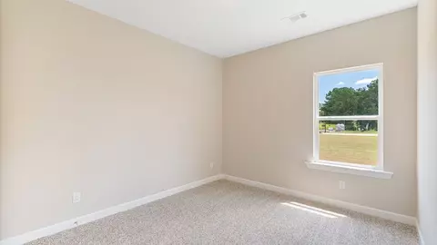 Bedroom - 719 Eagle Cv, Wetumpka, AL 36093 photo 10 of 15