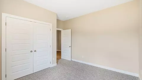Bedroom - 719 Eagle Cv, Wetumpka, AL 36093 photo 5 of 15