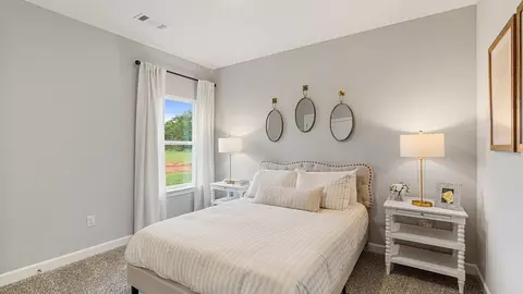 Bedroom - 719 Eagle Cv, Wetumpka, AL 36093 photo 15 of 15