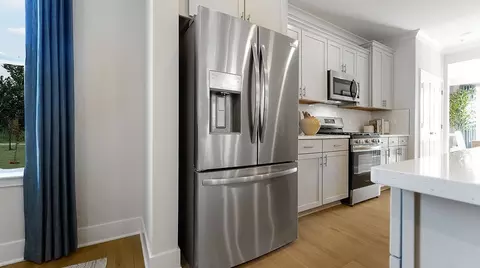 Kitchen - 17055 Gathering St, Boyds, MD 20841 photo 7 of 9