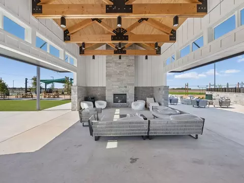 View/Area - 702 Universal Dr, Hutto, TX 78634 photo 8 of 13