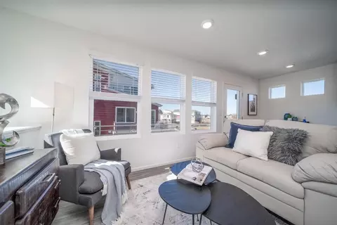 Living - 21880 E 46th Pl, Aurora, CO 80019 photo 2 of 3