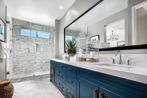 Bath - 173 Beverly, Irvine, CA 92618 photo 3 of 3