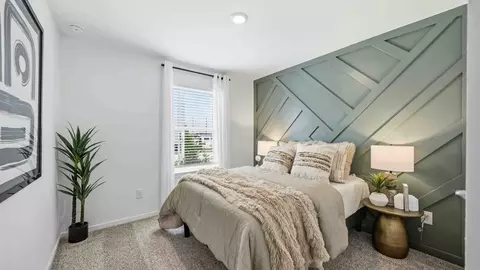 Bedroom - 5214 Purple Beebalm Ln, Houston, TX 77048 photo 2 of 4