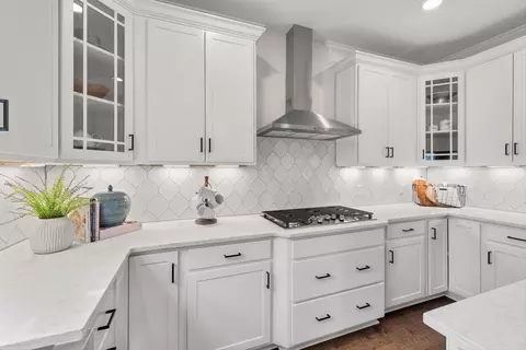 Kitchen - 215 Silk Oak Dr, Moncks Corner, SC 29461 photo 5 of 8