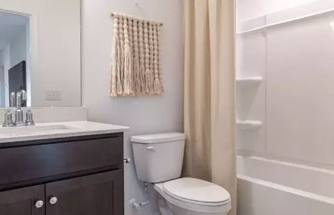 Bath - 3108 Pelican Ln, Durham, NC 27703 photo 2 of 4