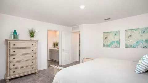 Bedroom - 2214 Elegant Mnr Cir, Edgewater, FL 32141 photo 4 of 5
