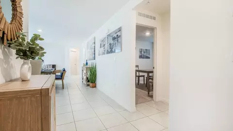 Entry Way - 2214 Elegant Mnr Cir, Edgewater, FL 32141 photo 1 of 2