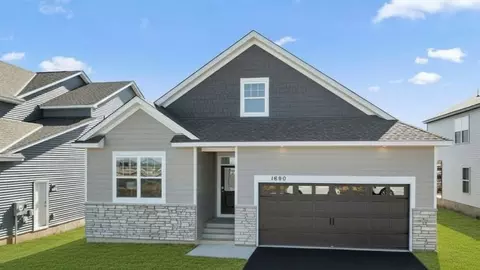 1686 Zumbro Ave, Shakopee, MN 55379