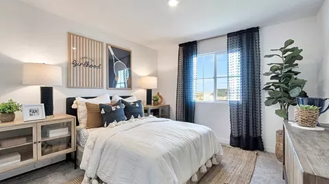 Bedroom - Mccutchen Rd & Progress Rd, Bakersfield, CA 93311 photo 4 of 5