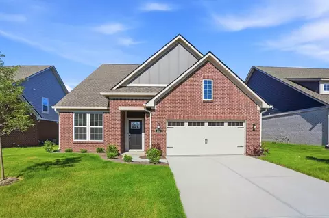 462 Regatta Ln, Plainfield, IN 46168