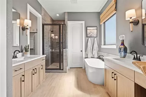 Bath - 924 Cherrystone Loop, Buda, TX 78610 photo 1 of 1