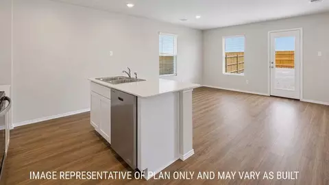 Kitchen - 209 Boatright Blvd, Jarrell, TX 76537 photo 3 of 4