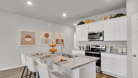 Kitchen - 209 Boatright Blvd, Jarrell, TX 76537 photo 5 of 6