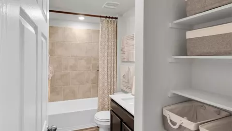 Bath - 209 Boatright Blvd, Jarrell, TX 76537 photo 5 of 5