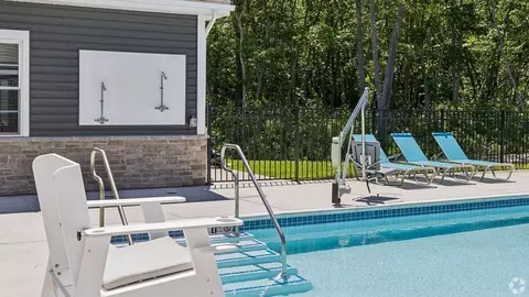 Exterior - 41 Forest Park Dr, Waretown, NJ 08758 photo 6 of 8
