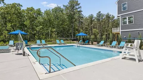 Exterior - 41 Forest Park Dr, Waretown, NJ 08758 photo 2 of 8