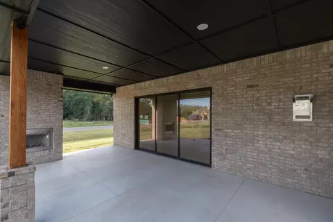 Exterior - 932 Hydrangea Way, Edmond, OK 73034 photo 31 of 40