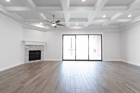 Living - 932 Hydrangea Way, Edmond, OK 73034 photo 6 of 17