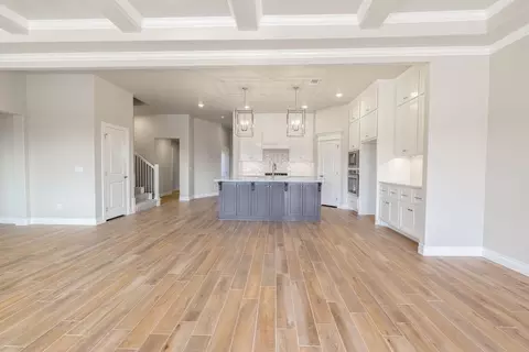 Living - 932 Hydrangea Way, Edmond, OK 73034 photo 2 of 18