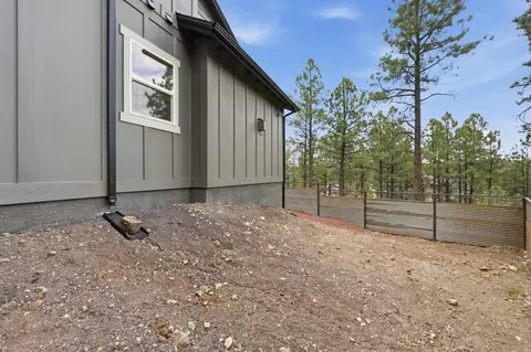 629 N Snowberry Cir, Flagstaff, AZ 86004