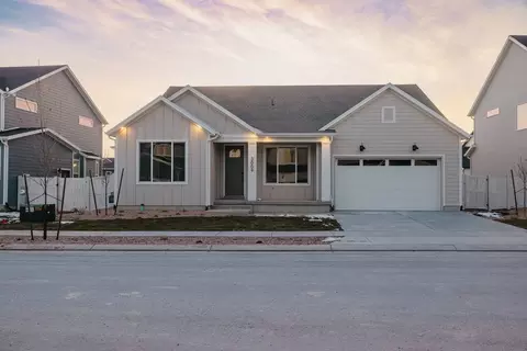 3009 N Lone Pine St, Eagle Mountain, UT 84013