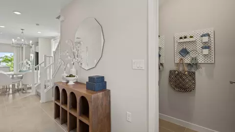 Entry Way - 219 Meredith Blvd, Winter Haven, FL 33881 photo 5 of 6