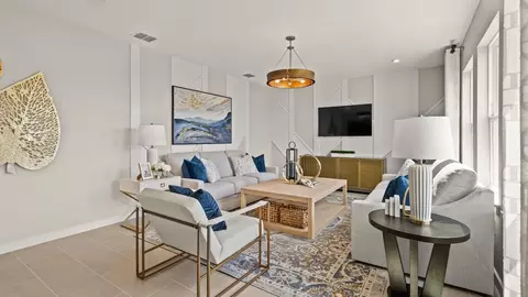 Living - 219 Meredith Blvd, Winter Haven, FL 33881 photo 2 of 3