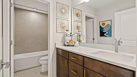 Bath - 219 Meredith Blvd, Winter Haven, FL 33881 photo 2 of 5