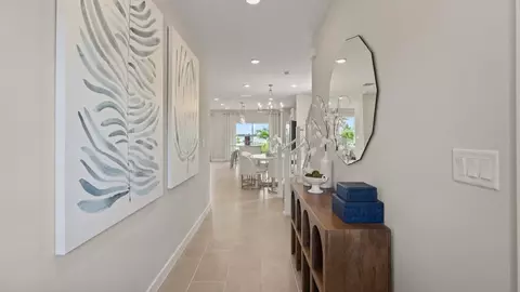 Entry Way - 219 Meredith Blvd, Winter Haven, FL 33881 photo 4 of 6
