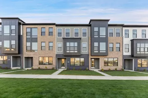 125 Summit Point Blvd UNIT 13-J, Bowie, MD 20716