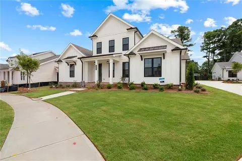565 Pearl St, Cumming, GA 30040