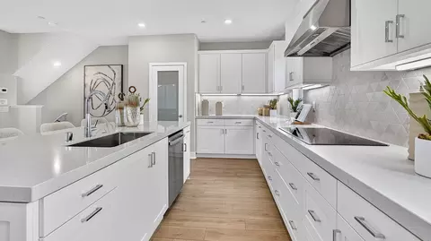 Kitchen - 500 Park Drive Unit #224, Carson, CA 90745 photo 3 of 7