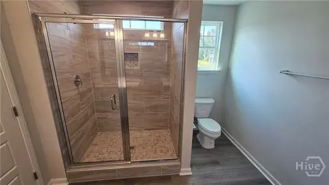 Bath - 311 Pinebury Rd, Pooler, GA 31322 photo 3 of 4