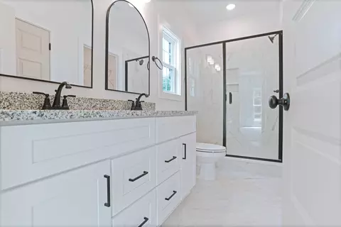 Bath - 1004 Crossing Ct E, Valley, AL 36854 photo 2 of 3