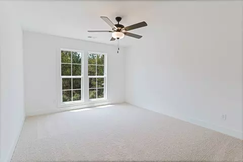 Bedroom - 1004 Crossing Ct E, Valley, AL 36854 photo 5 of 6