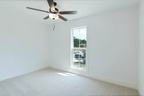 Bedroom - 1004 Crossing Ct E, Valley, AL 36854 photo 3 of 6