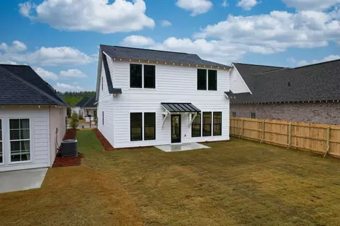 Exterior - 1004 Crossing Ct E, Valley, AL 36854 photo 7 of 10