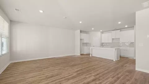 Living - 467 Tate St, Monroe, GA 30655 photo 1 of 6