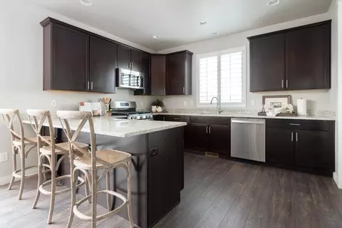 Kitchen - 1704 Erickson Knoll Ln, Eagle Mountain, UT 84005 photo 1 of 3