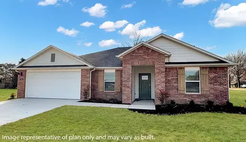 413 W Canada Dr, Farmington, AR 72730