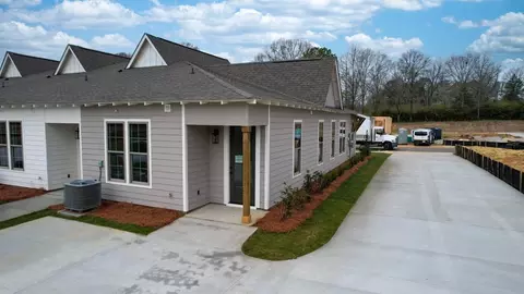 Exterior - 100 Firefly Ln, Opelika, AL photo 3 of 5