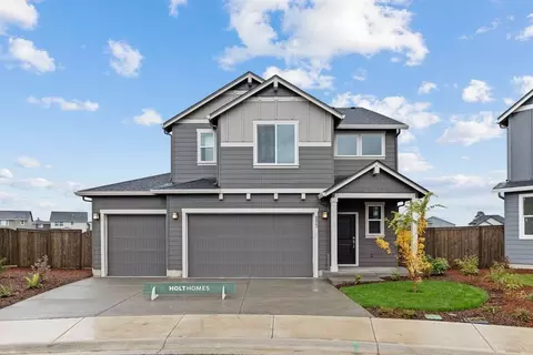 173 Alder St, Eagle Point, OR 97524