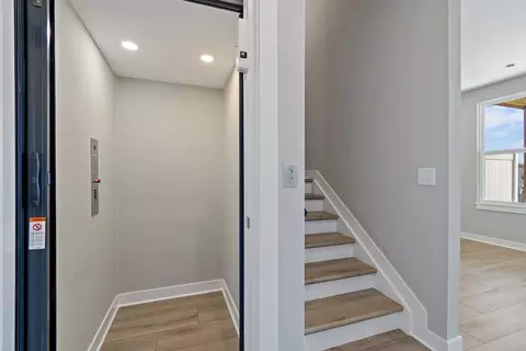 Entry Way - 8905 Eager Rd, Saint Louis, MO 63144 photo 1 of 2