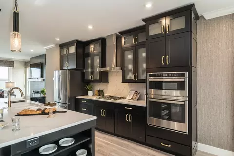 Kitchen - 8905 Eager Rd, Saint Louis, MO 63144 photo 6 of 6