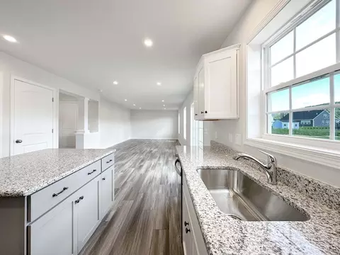 Kitchen - 00 Betteker Ln, Saint Thomas, PA 17252 photo 6 of 9